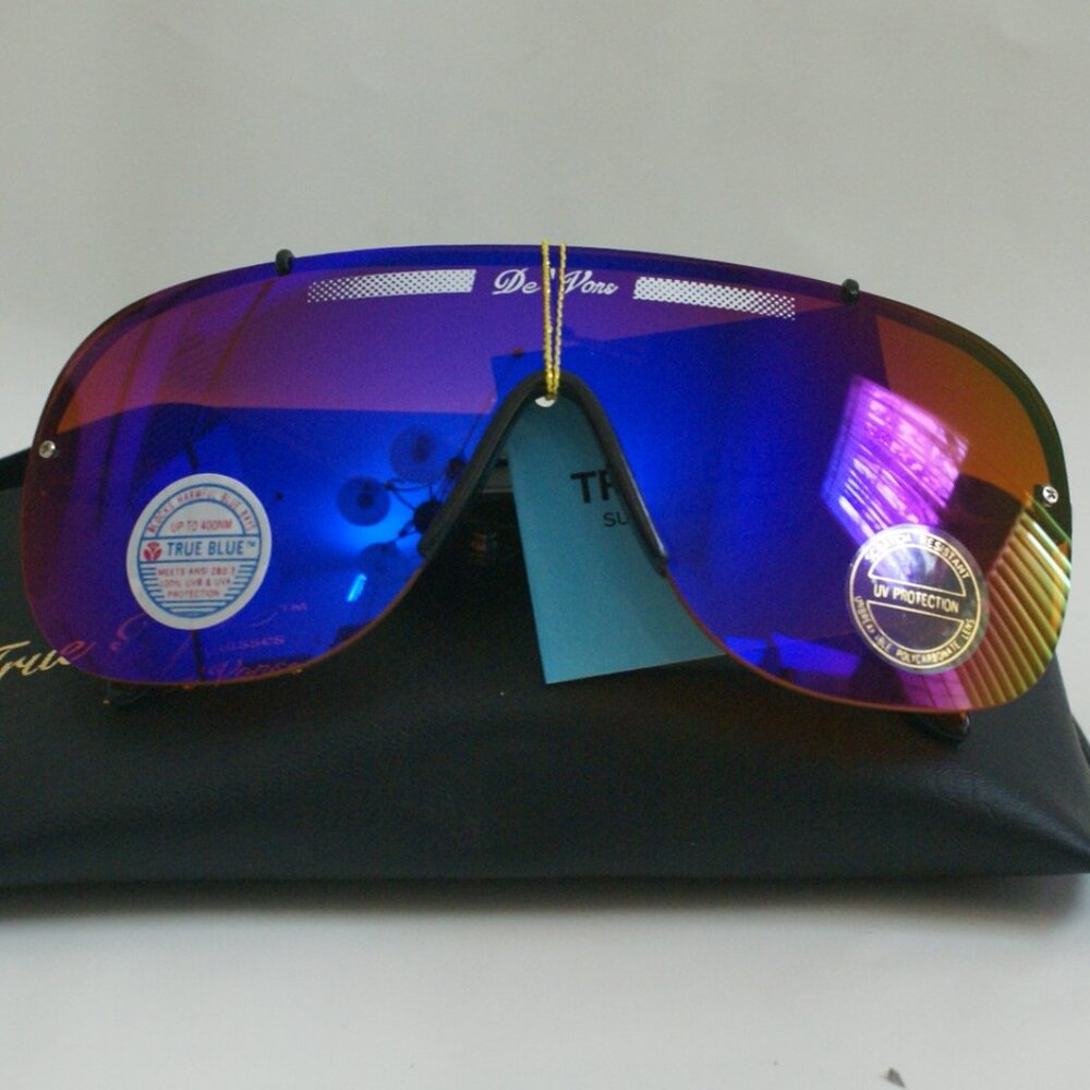 NWT True Vintage Wing style "De'Vons" logo iridium true blue blocker sunglasses